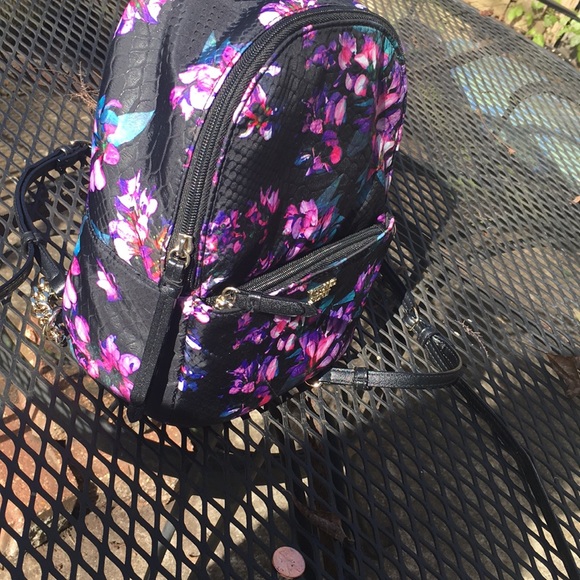 Mini backpack vs - Picture 3 of 4